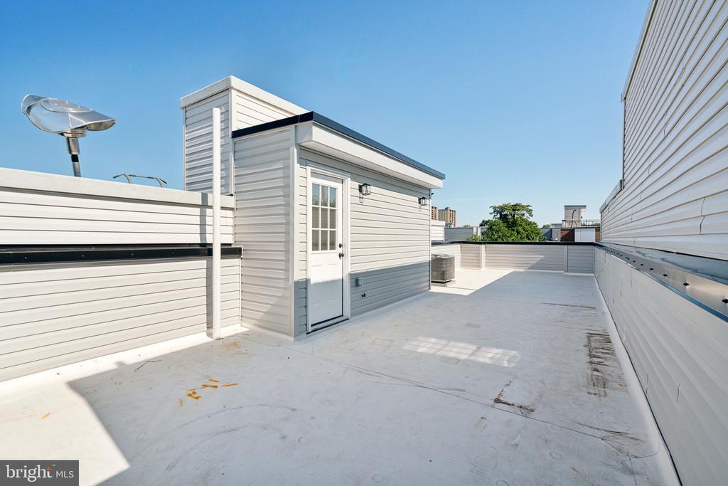 922 W SUSQUEHANNA AVE #2