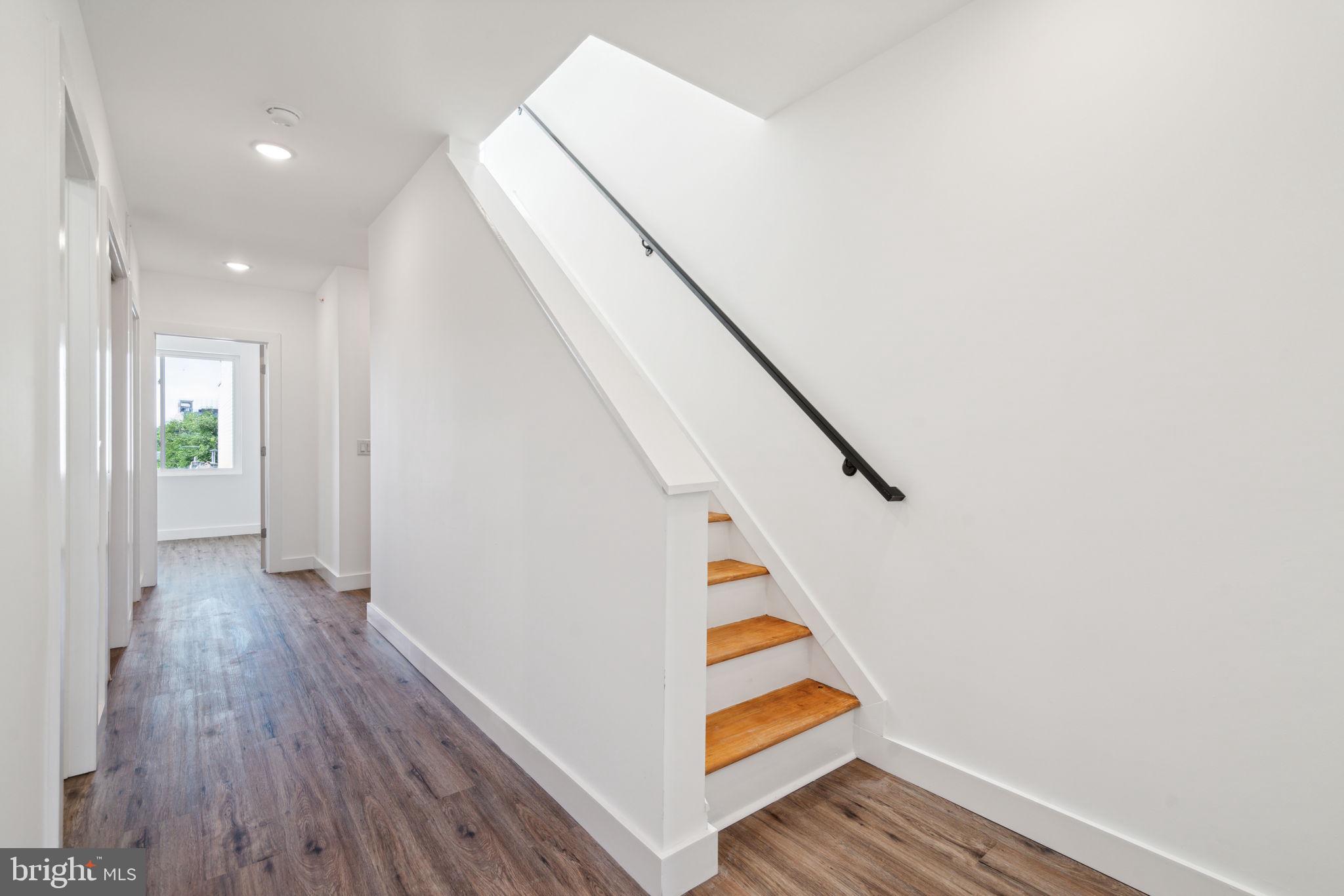 922 W SUSQUEHANNA AVE #2