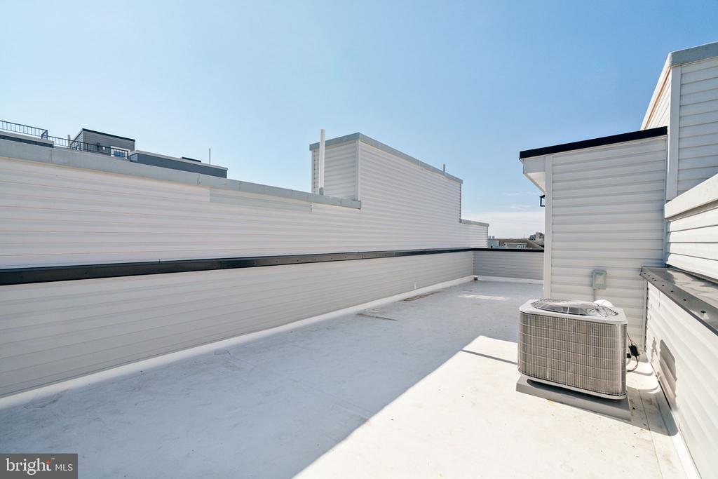 922 W SUSQUEHANNA AVE #2