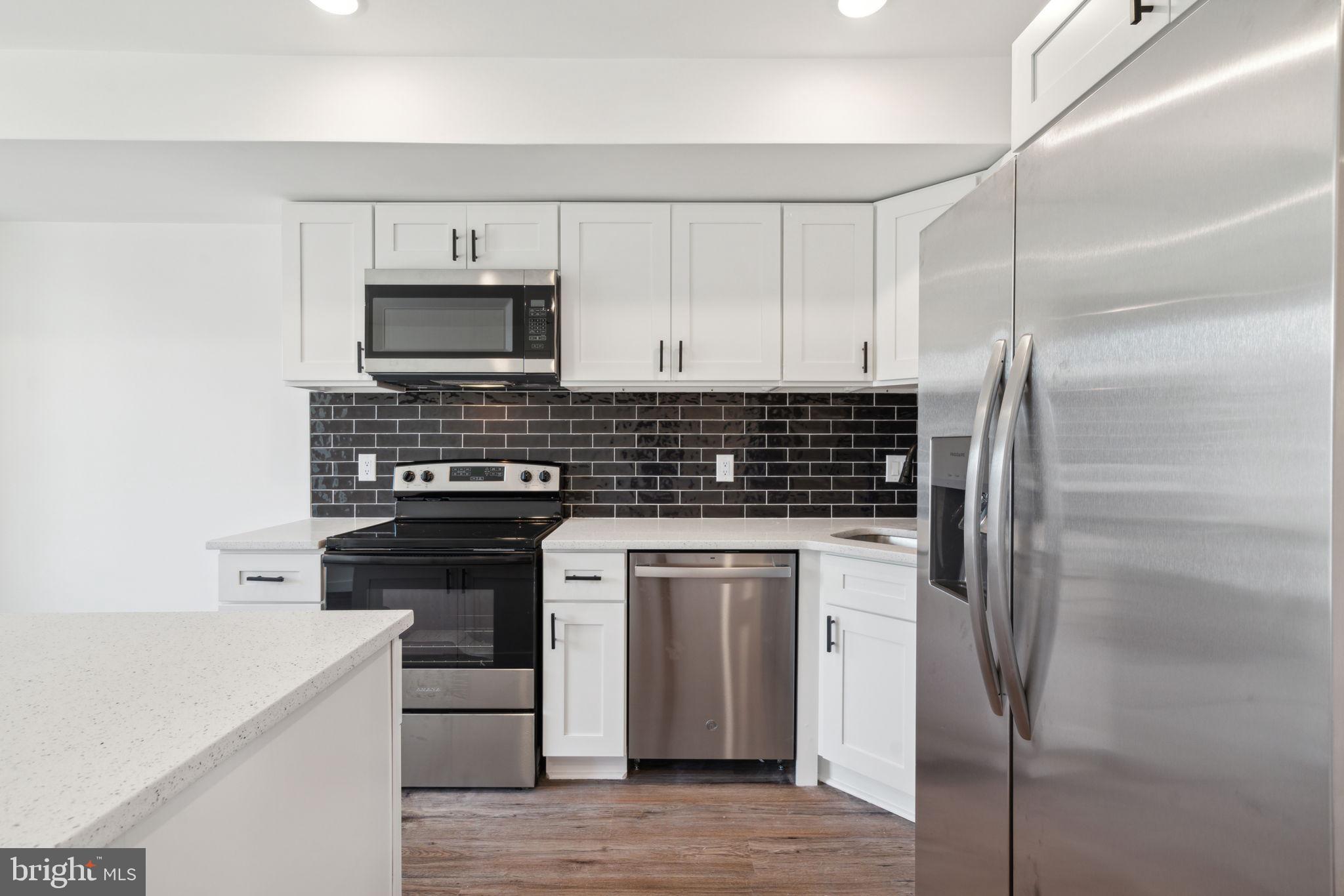 922 W SUSQUEHANNA AVE #2