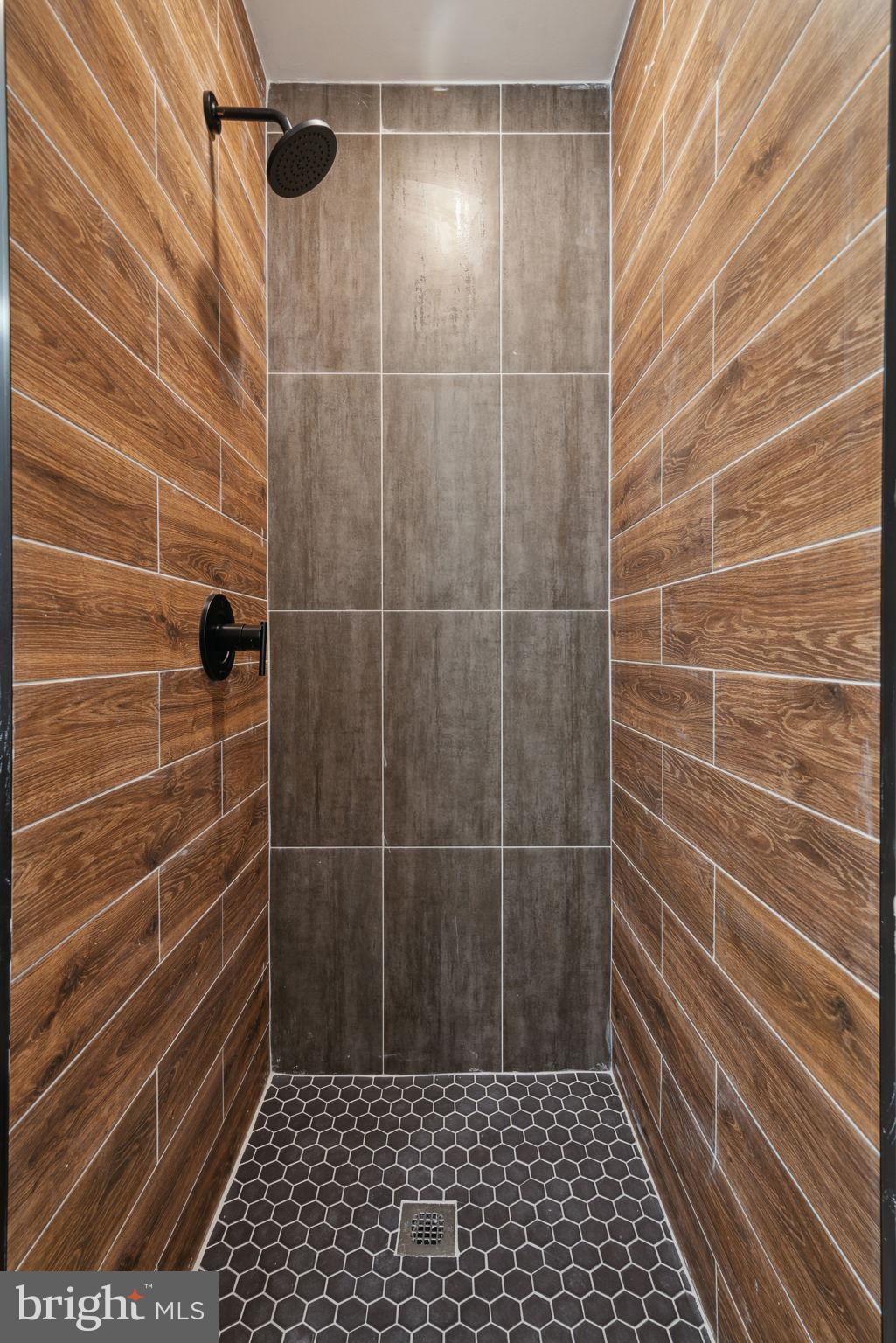 922 W SUSQUEHANNA AVE #2