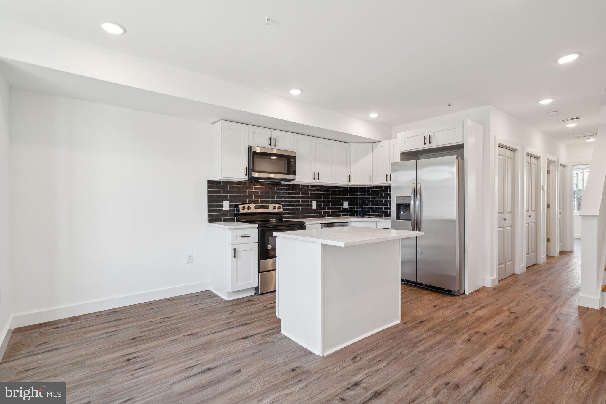 922 W SUSQUEHANNA AVE #2