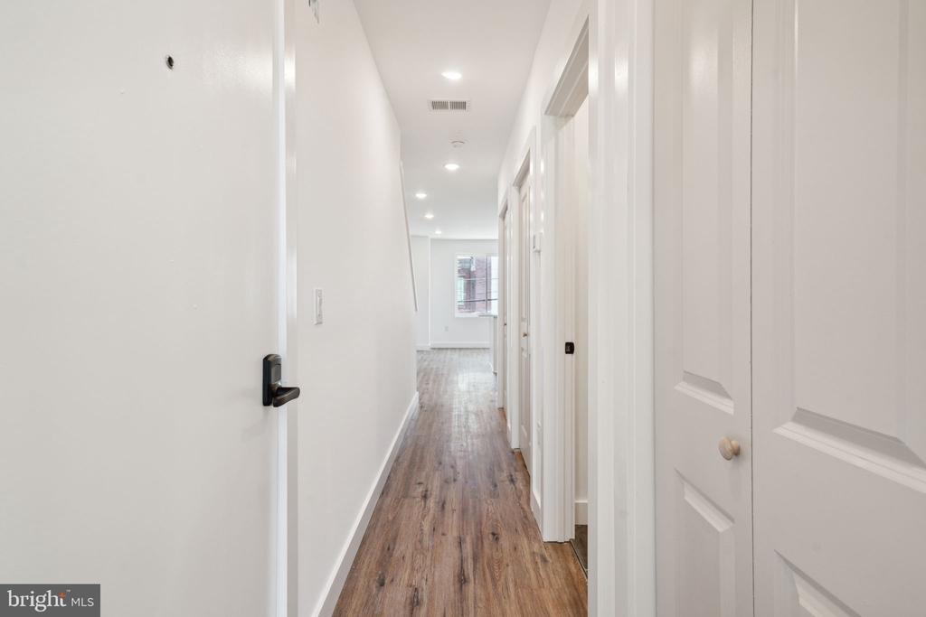 922 W SUSQUEHANNA AVE #2