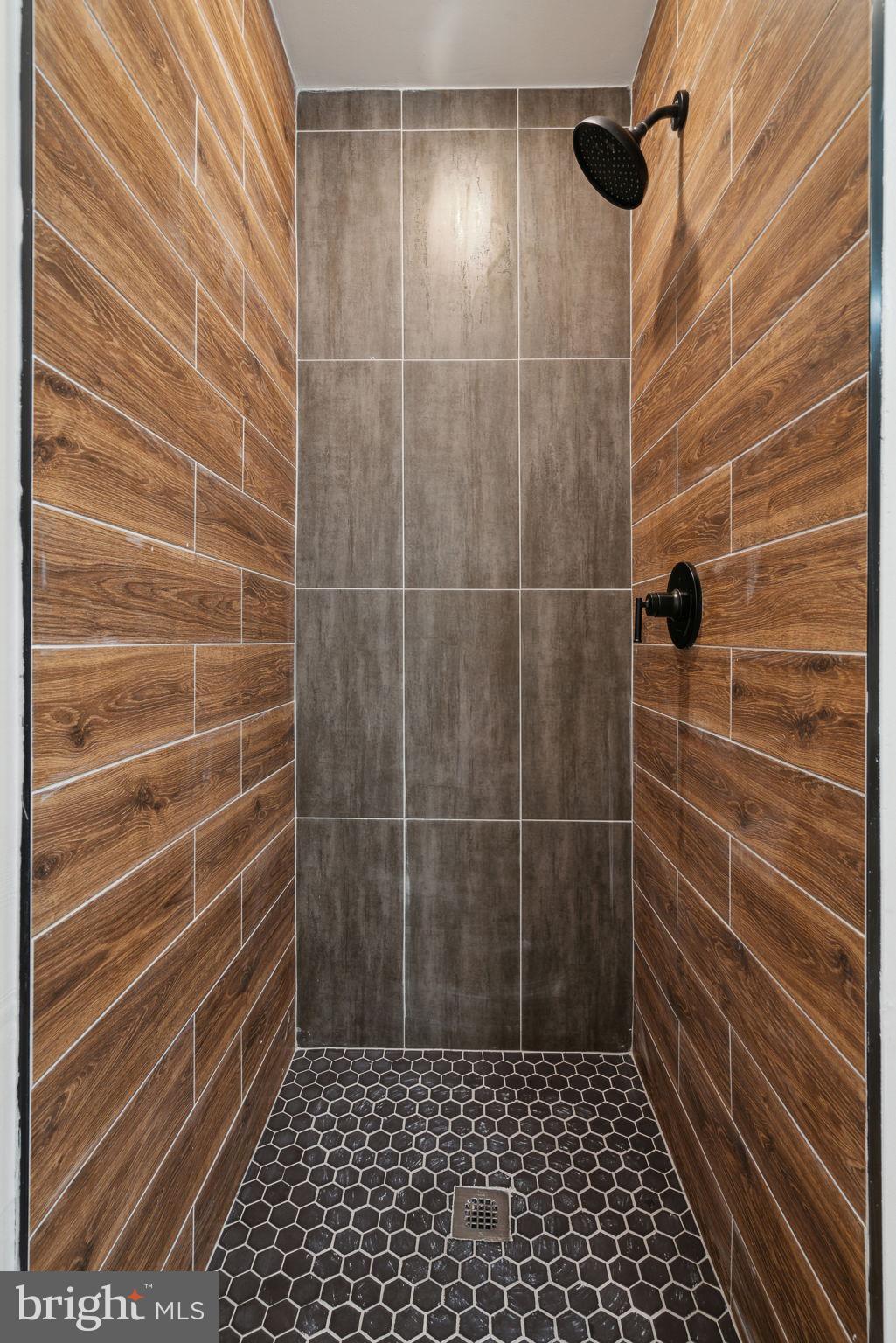 922 W SUSQUEHANNA AVE #2