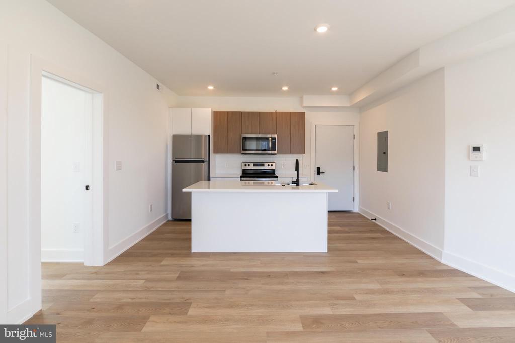 5900 GERMANTOWN AVE #UNIT 15