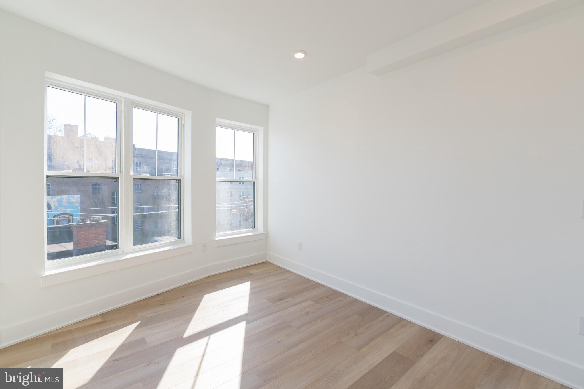 5900 GERMANTOWN AVE #UNIT 15