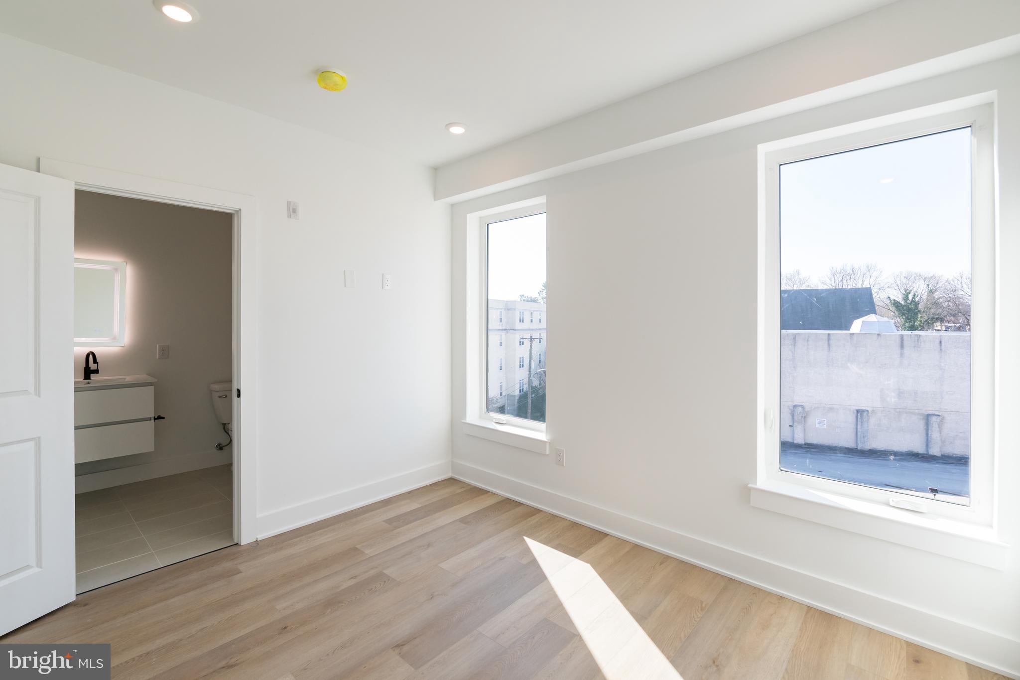 5900 GERMANTOWN AVE #UNIT 15