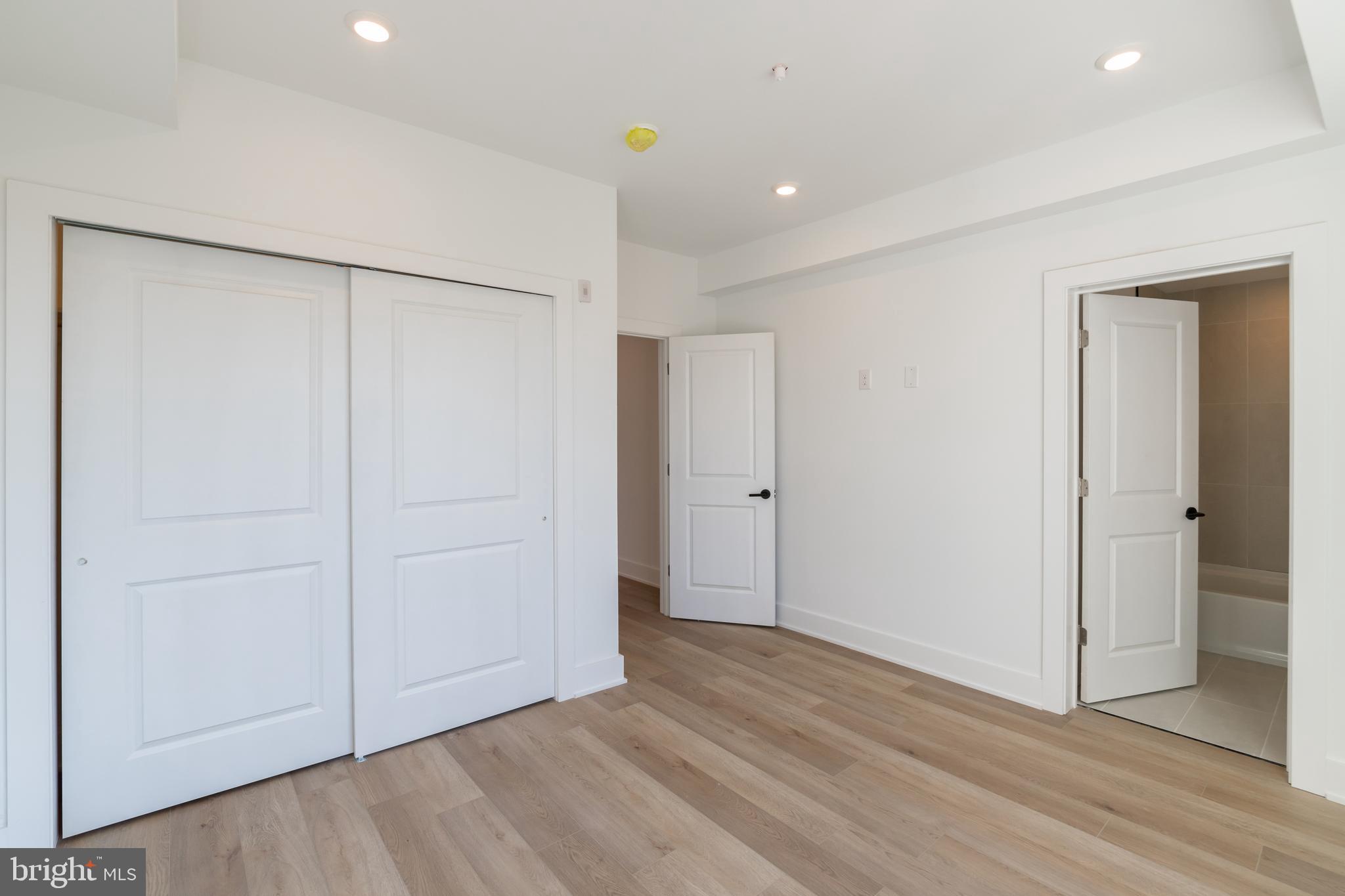 5900 GERMANTOWN AVE #UNIT 16