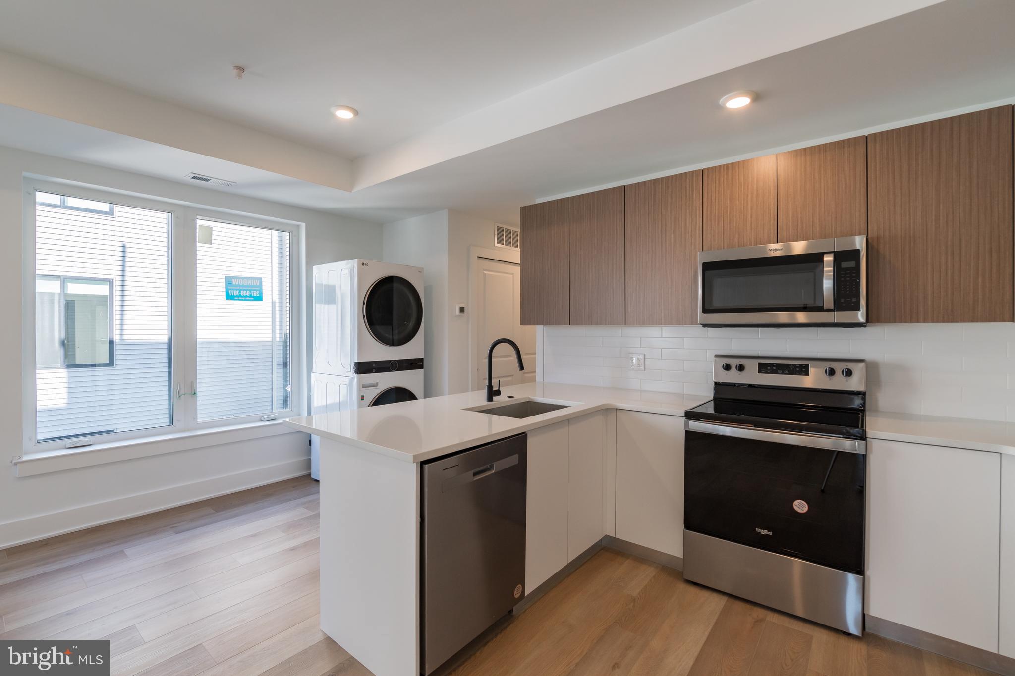 5900 GERMANTOWN AVE #UNIT 16