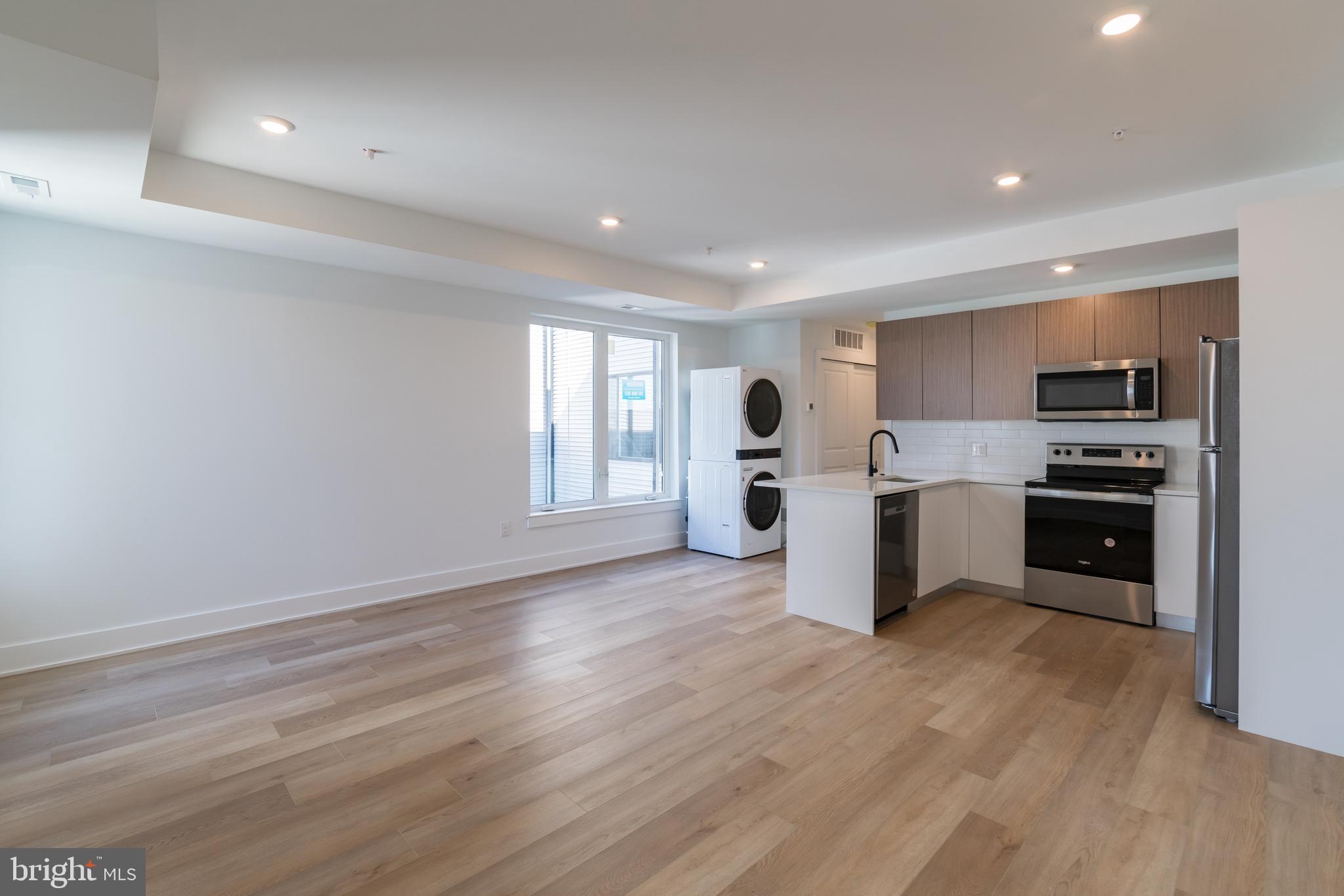 5900 GERMANTOWN AVE #UNIT 16