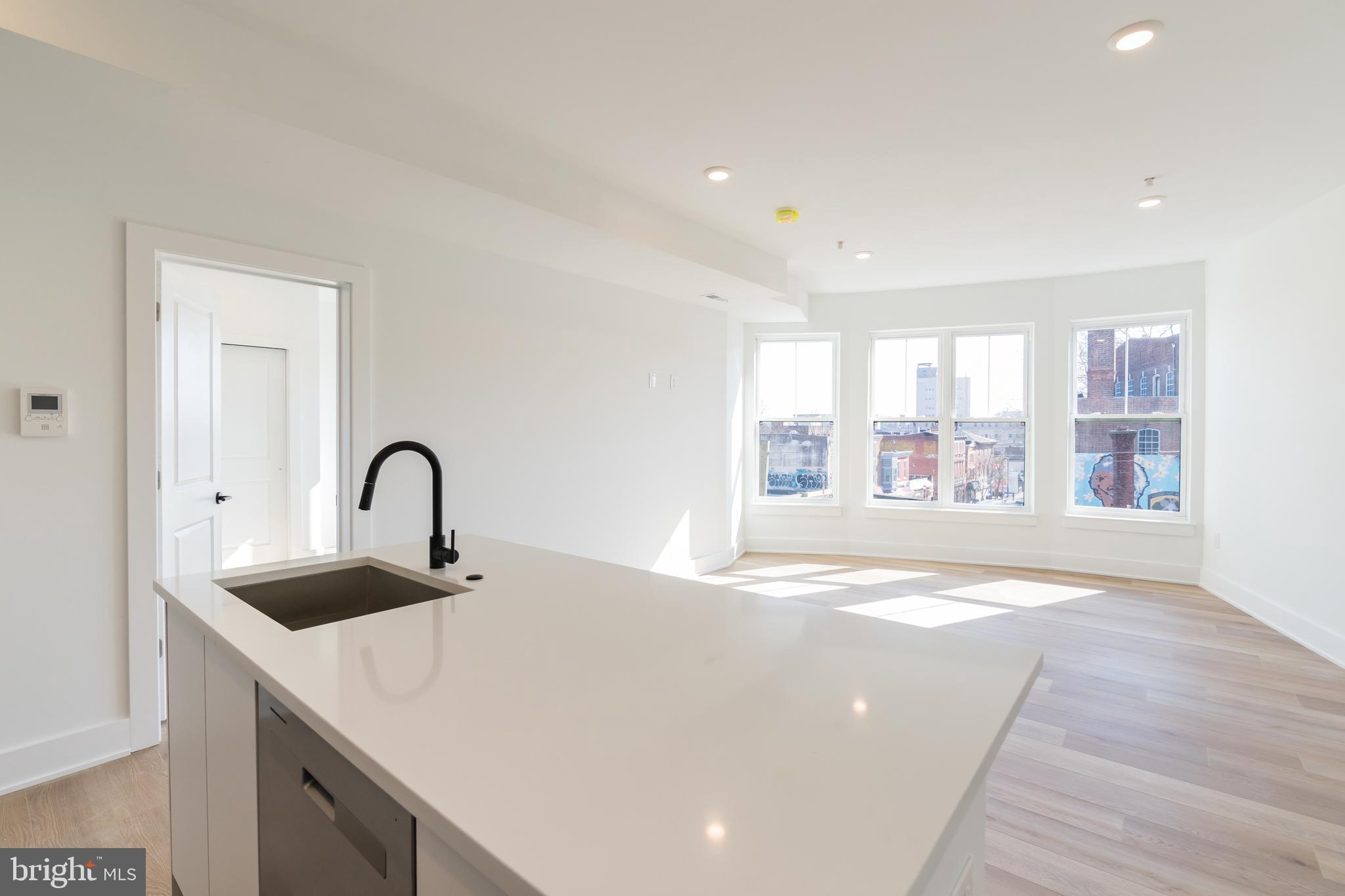 5900 GERMANTOWN AVE #UNIT 19