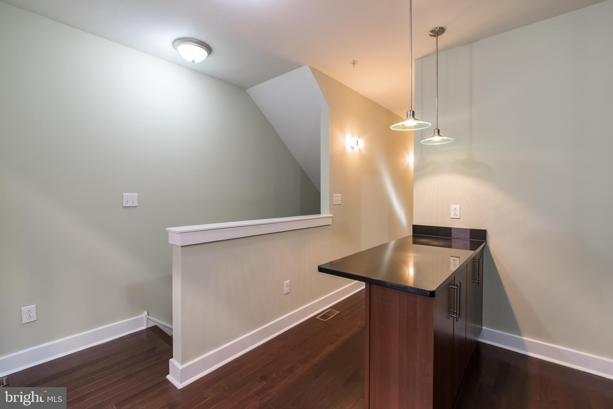 2012 W GIRARD AVE #UNIT 13A