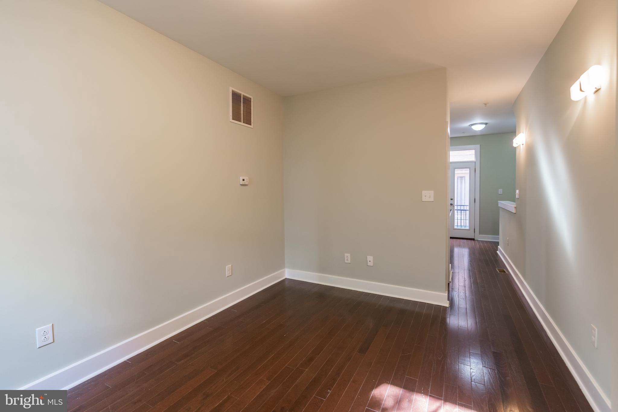 2012 W GIRARD AVE #UNIT 13A