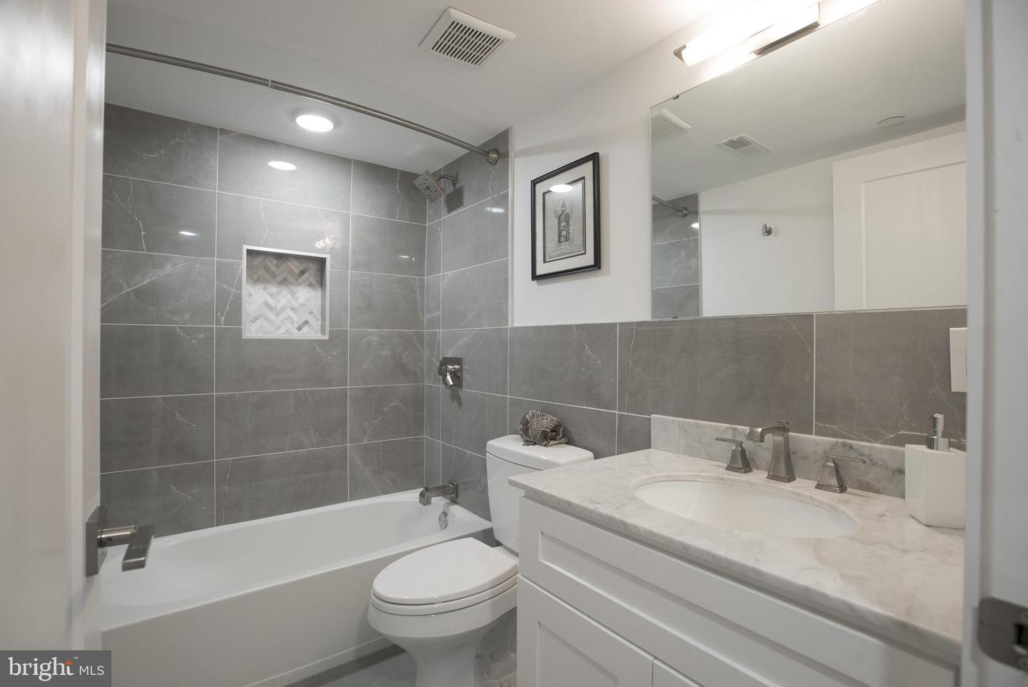 745 N 20TH ST #UNIT 1