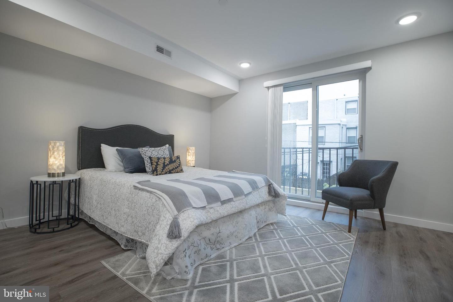 745 N 20TH ST #UNIT 1