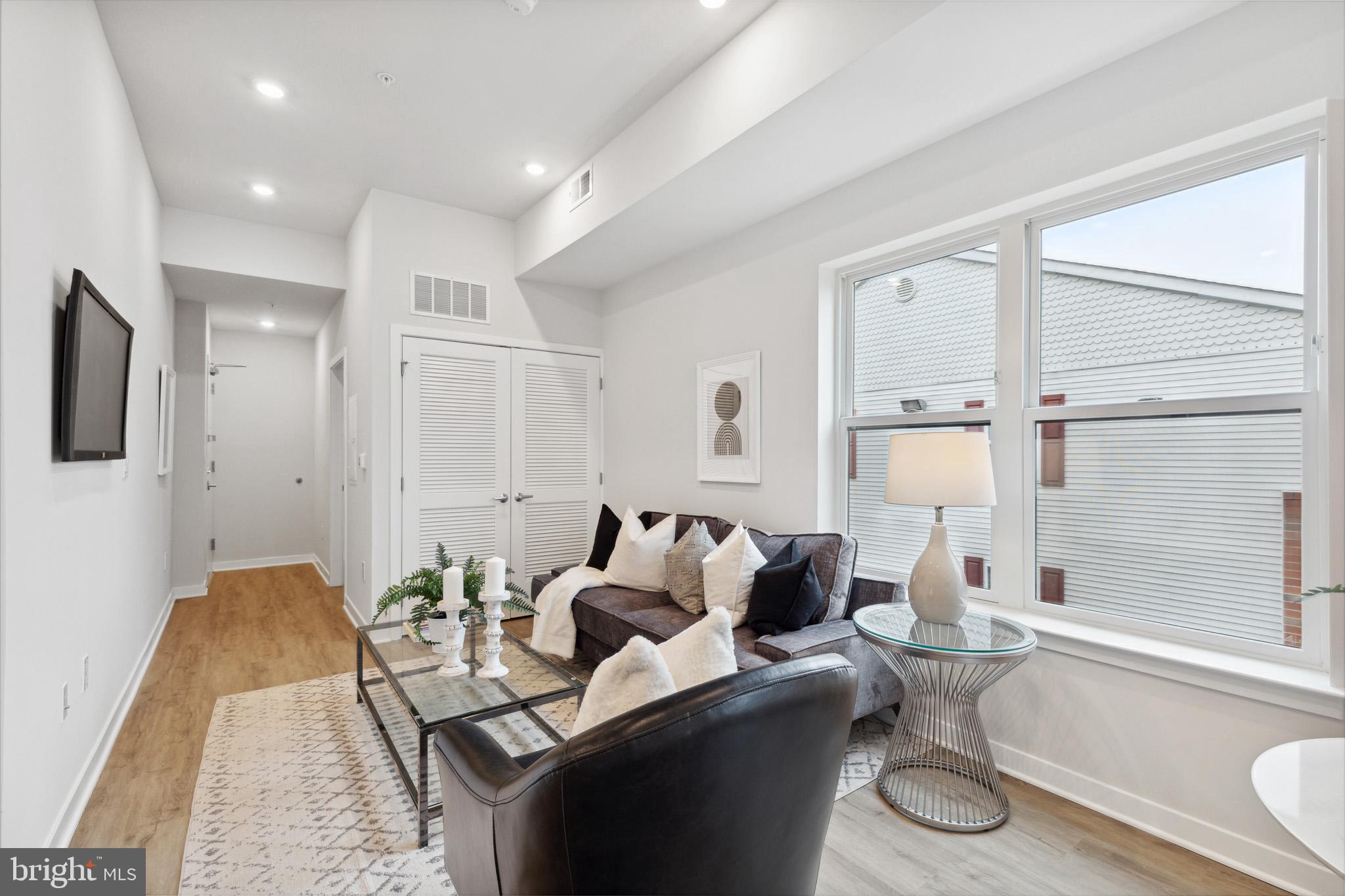 1330 S PATTON ST #UNIT 301