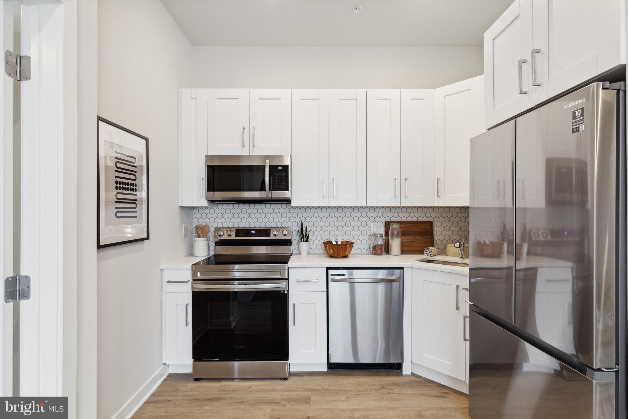 1330 S PATTON ST #UNIT 301