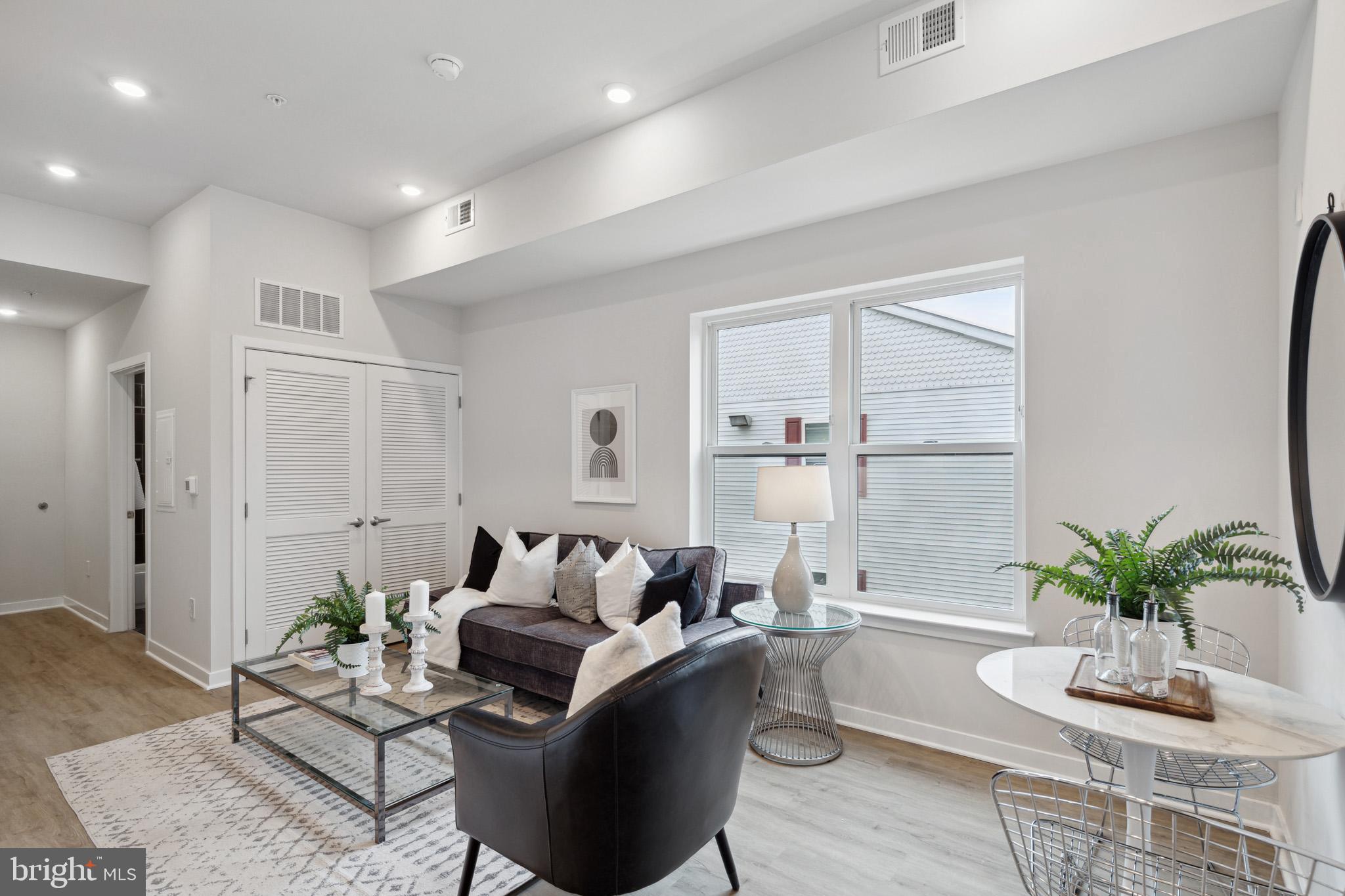 1330 S PATTON ST #UNIT 301