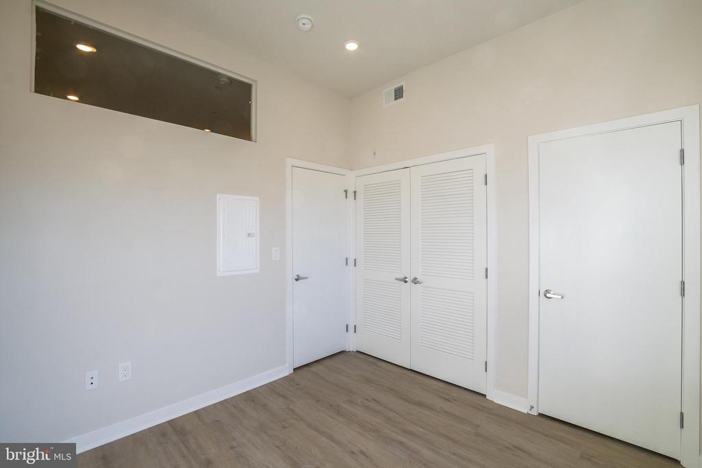 1330 S PATTON ST #UNIT 204
