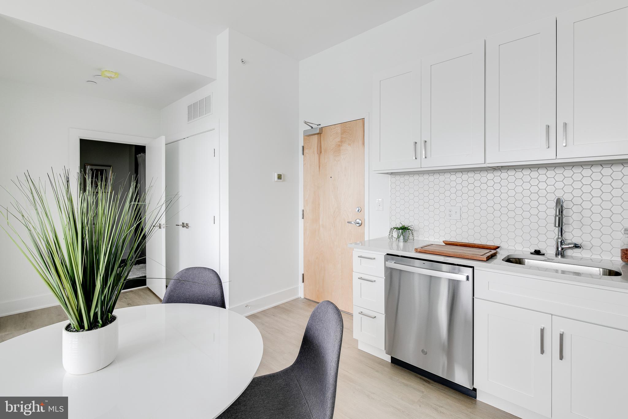 2201 WASHINGTON AVE #UNIT 419