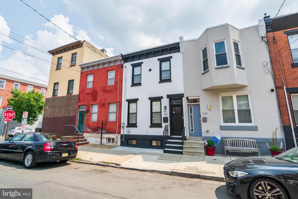 1137 S 18TH ST