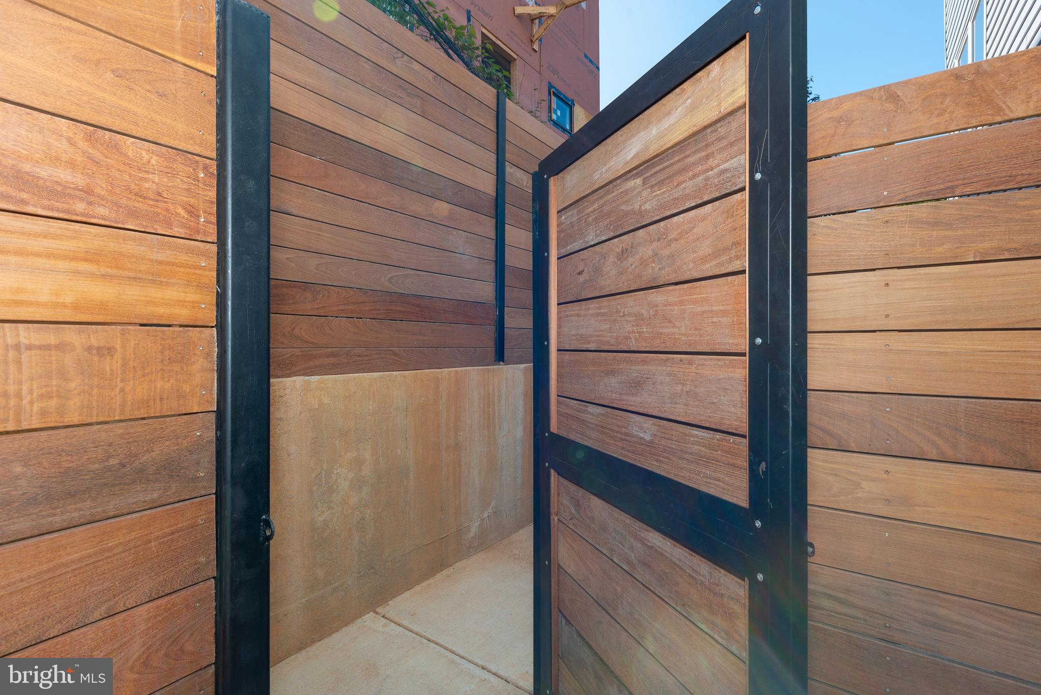 817 N 20TH ST #UNIT 1