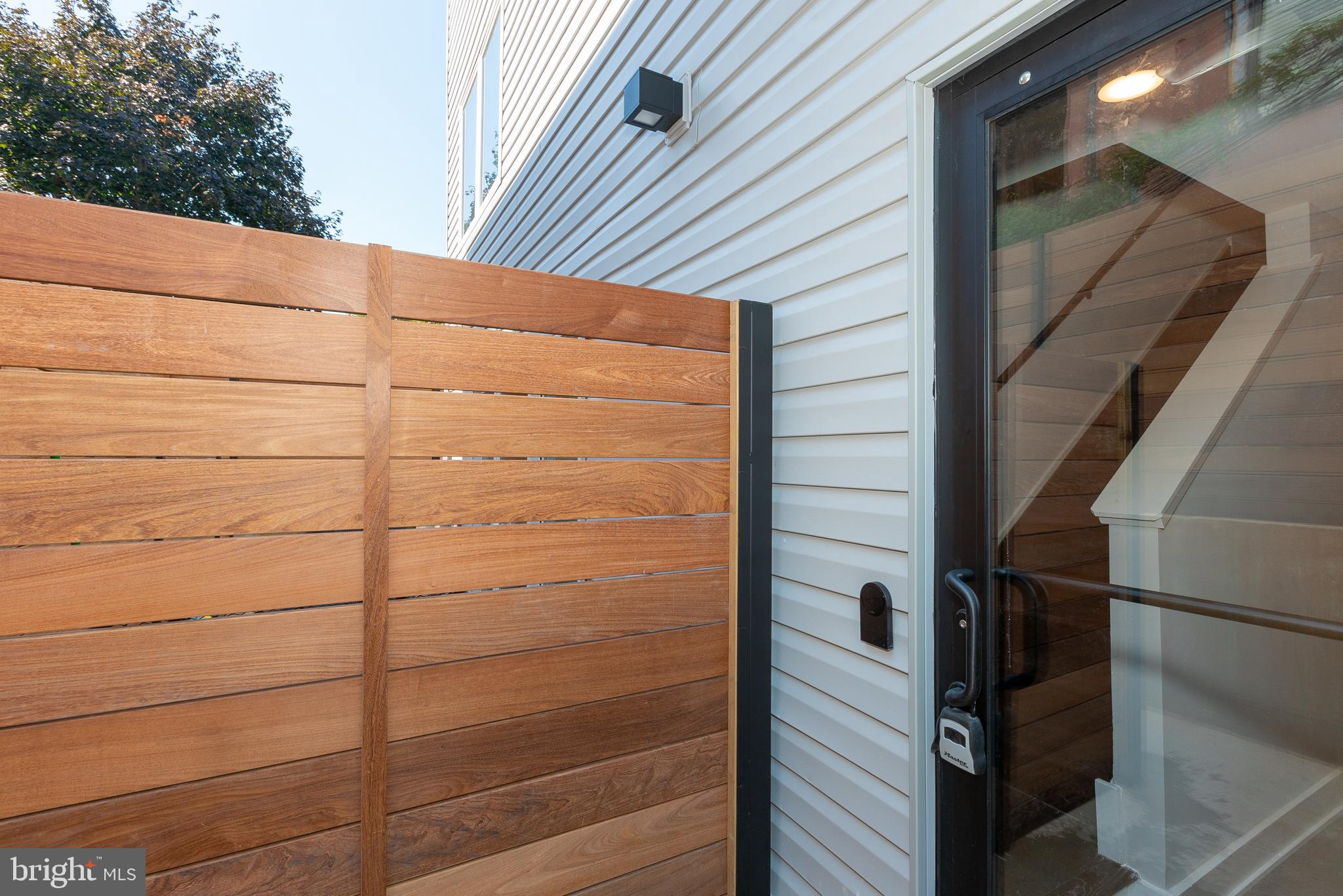 817 N 20TH ST #UNIT 1