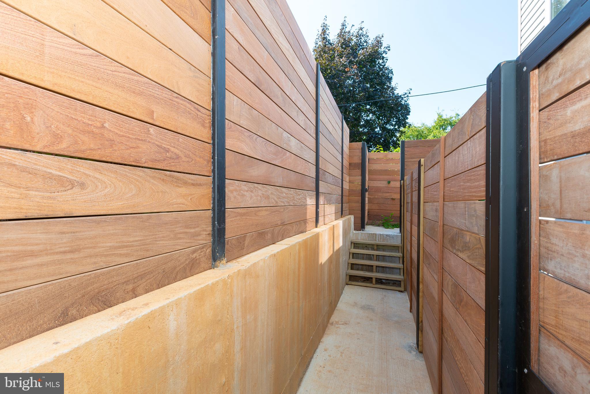 817 N 20TH ST #UNIT 1