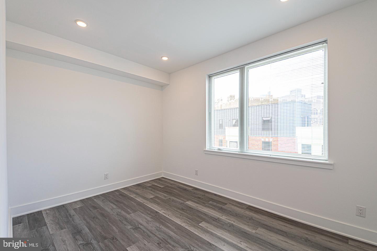 1245 RIDGE AVE #UNIT 402