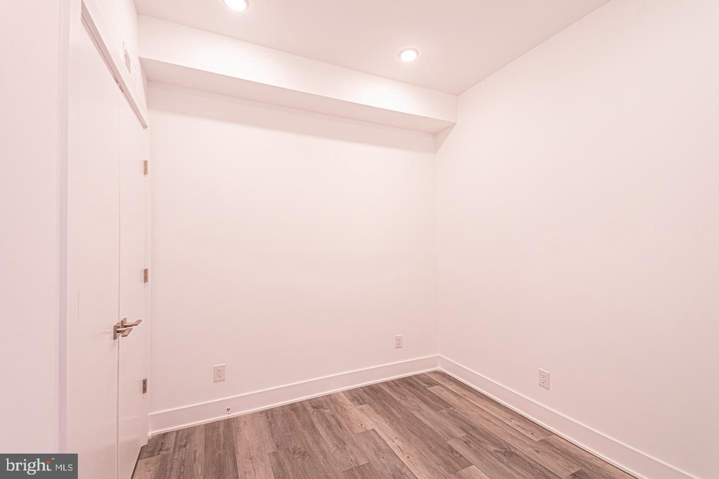 1245 RIDGE AVE #UNIT 402