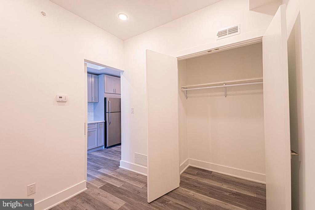 1245 RIDGE AVE #UNIT 402