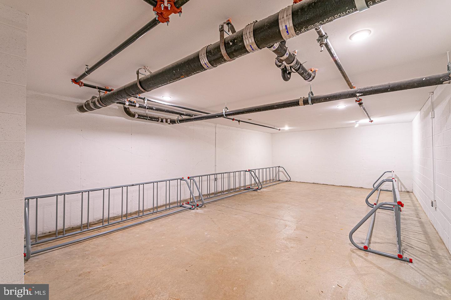 1245 RIDGE AVE #UNIT 402