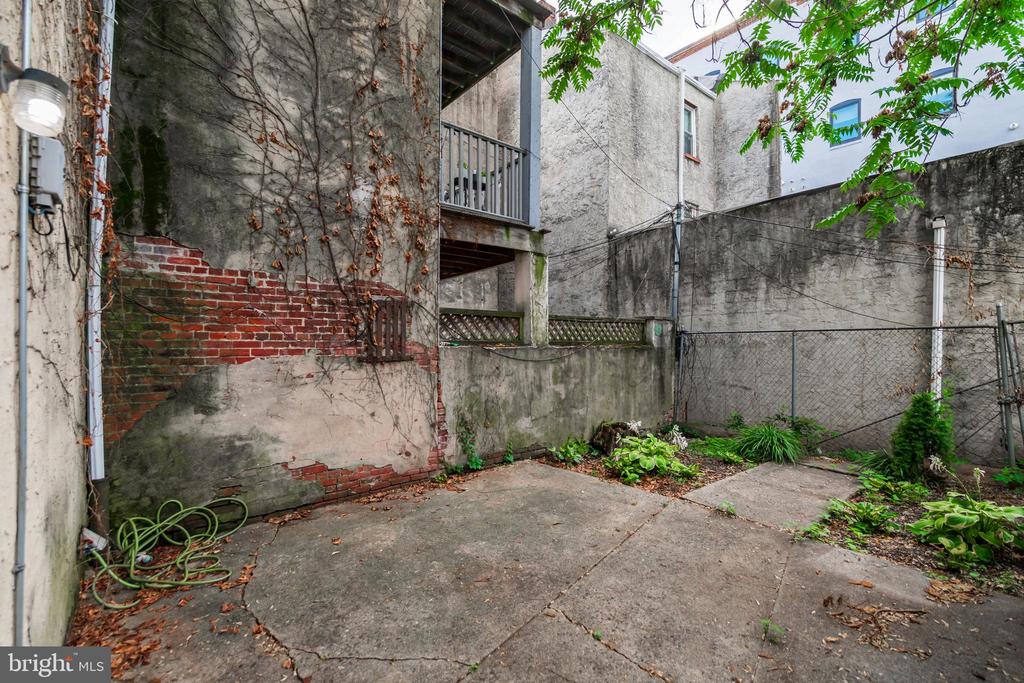 622 S 12TH ST