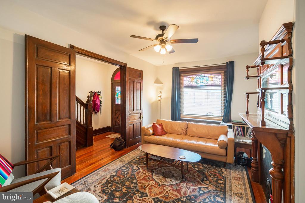 3830 MANAYUNK AVE