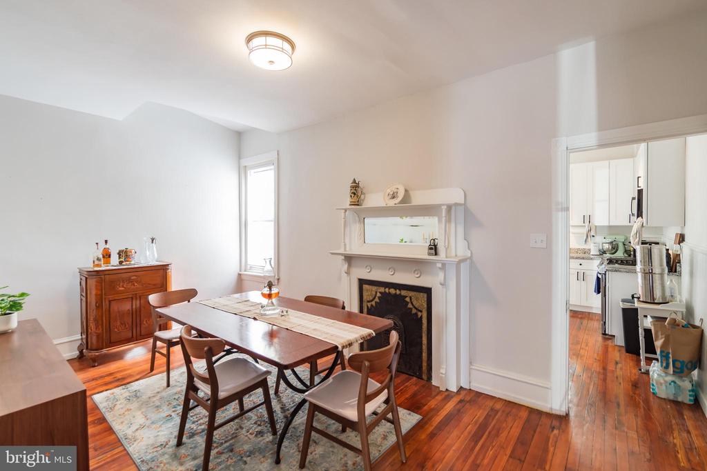 3830 MANAYUNK AVE