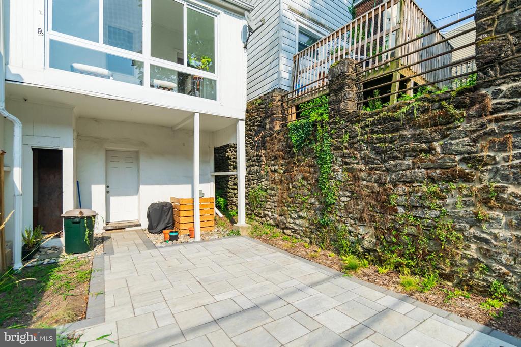 3830 MANAYUNK AVE