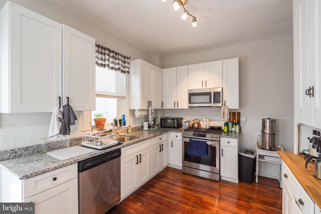 3830 MANAYUNK AVE