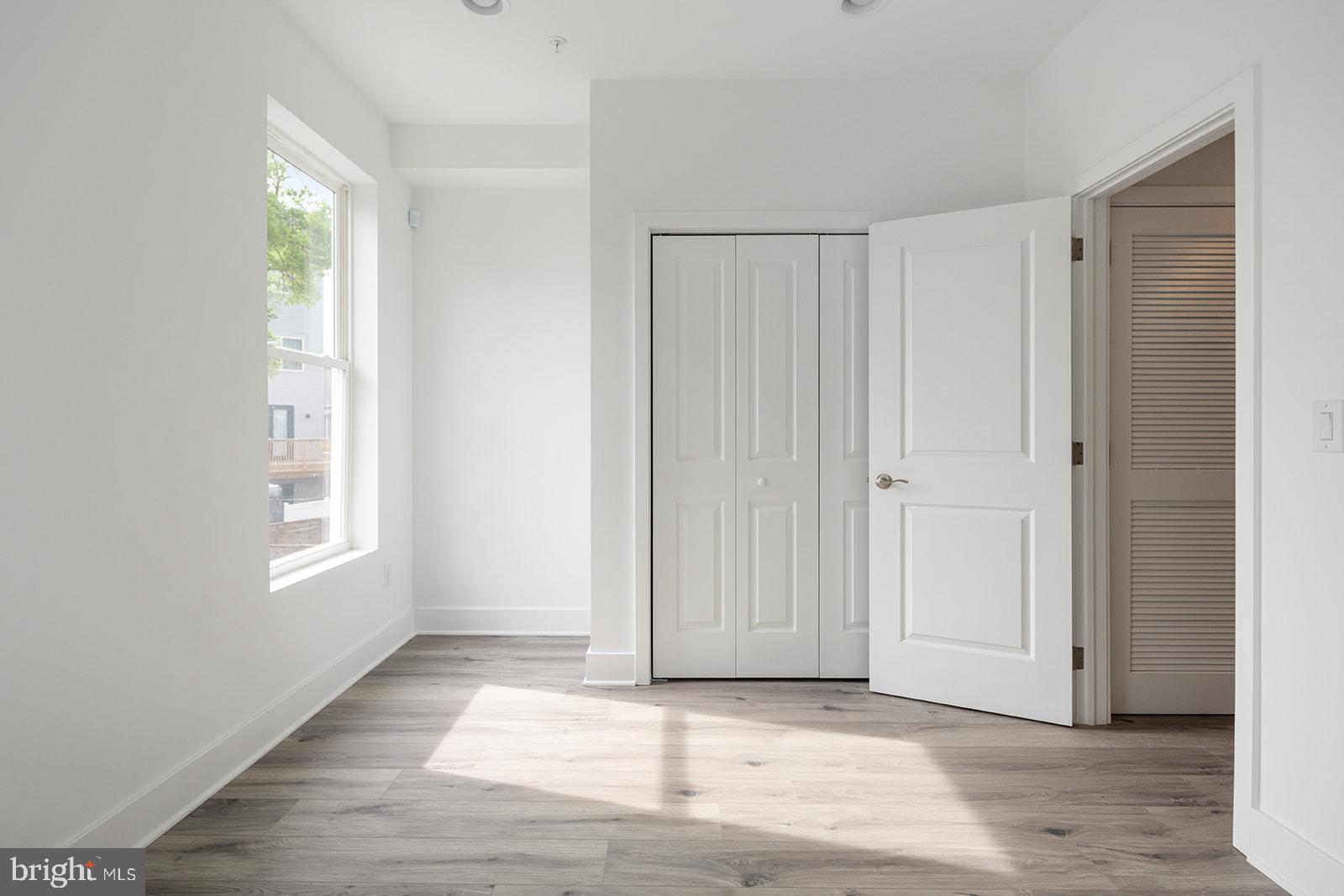 2032 E SUSQUEHANNA AVE #B