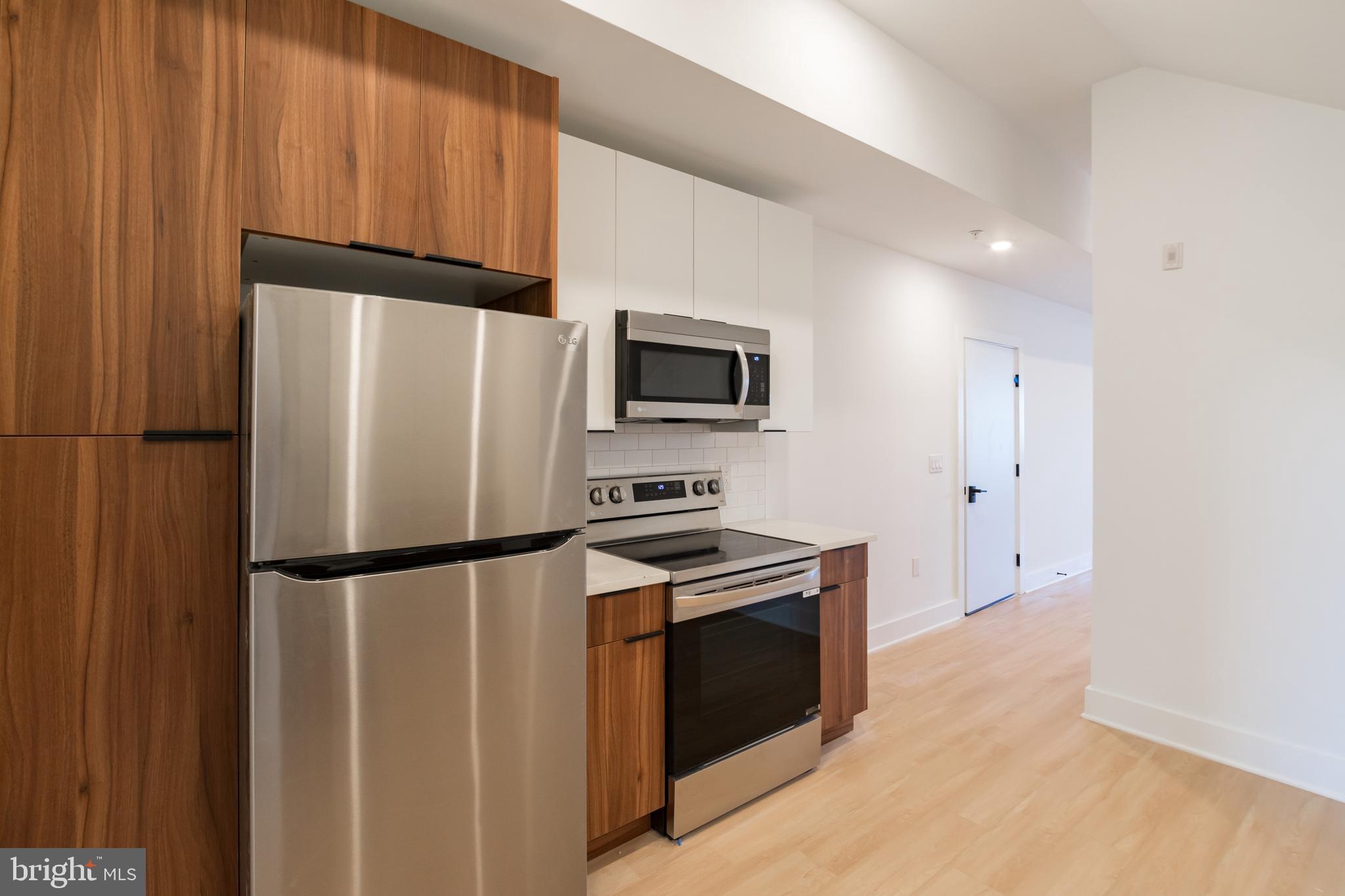 4408 LANCASTER AVE #UNIT 401