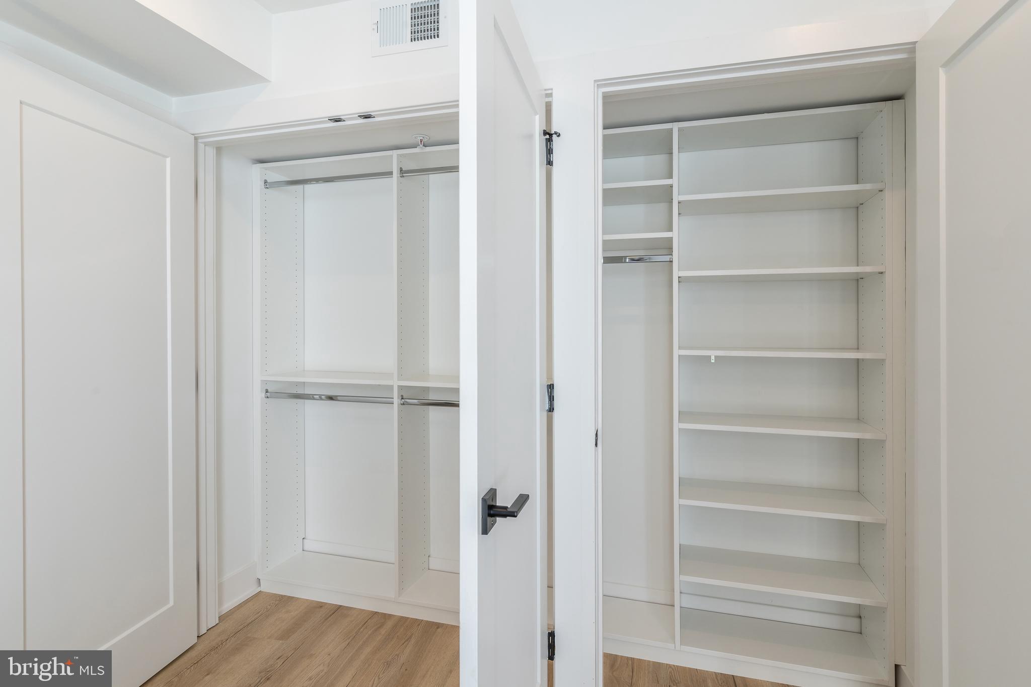 629 W GIRARD AVE #UNIT 606