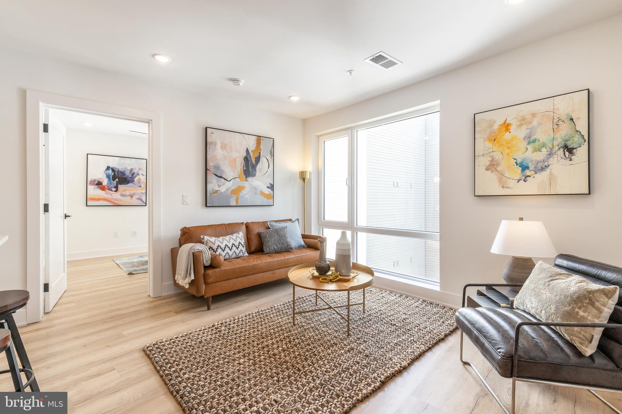 629 W GIRARD AVE #UNIT 606