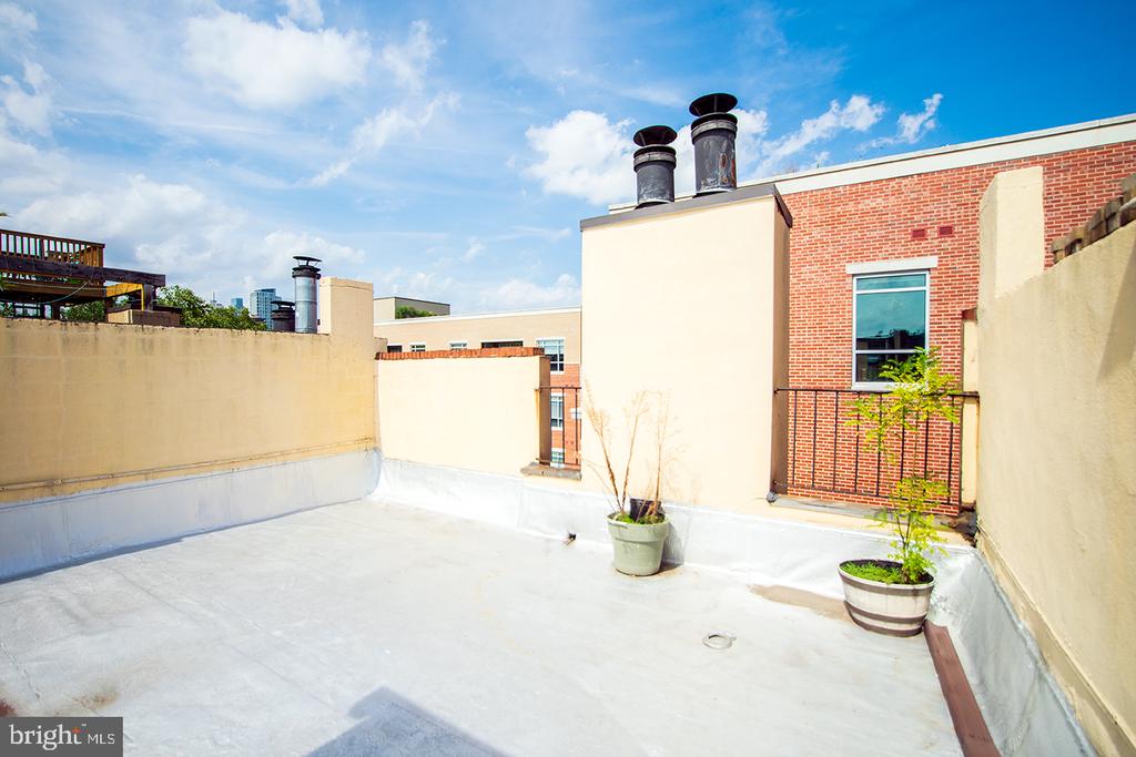 107 LOMBARD ST #UNIT B