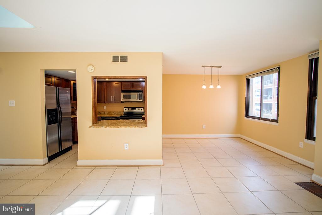 107 LOMBARD ST #UNIT B