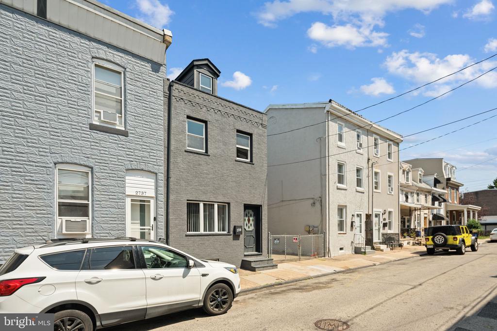 2739-41 Pratt St