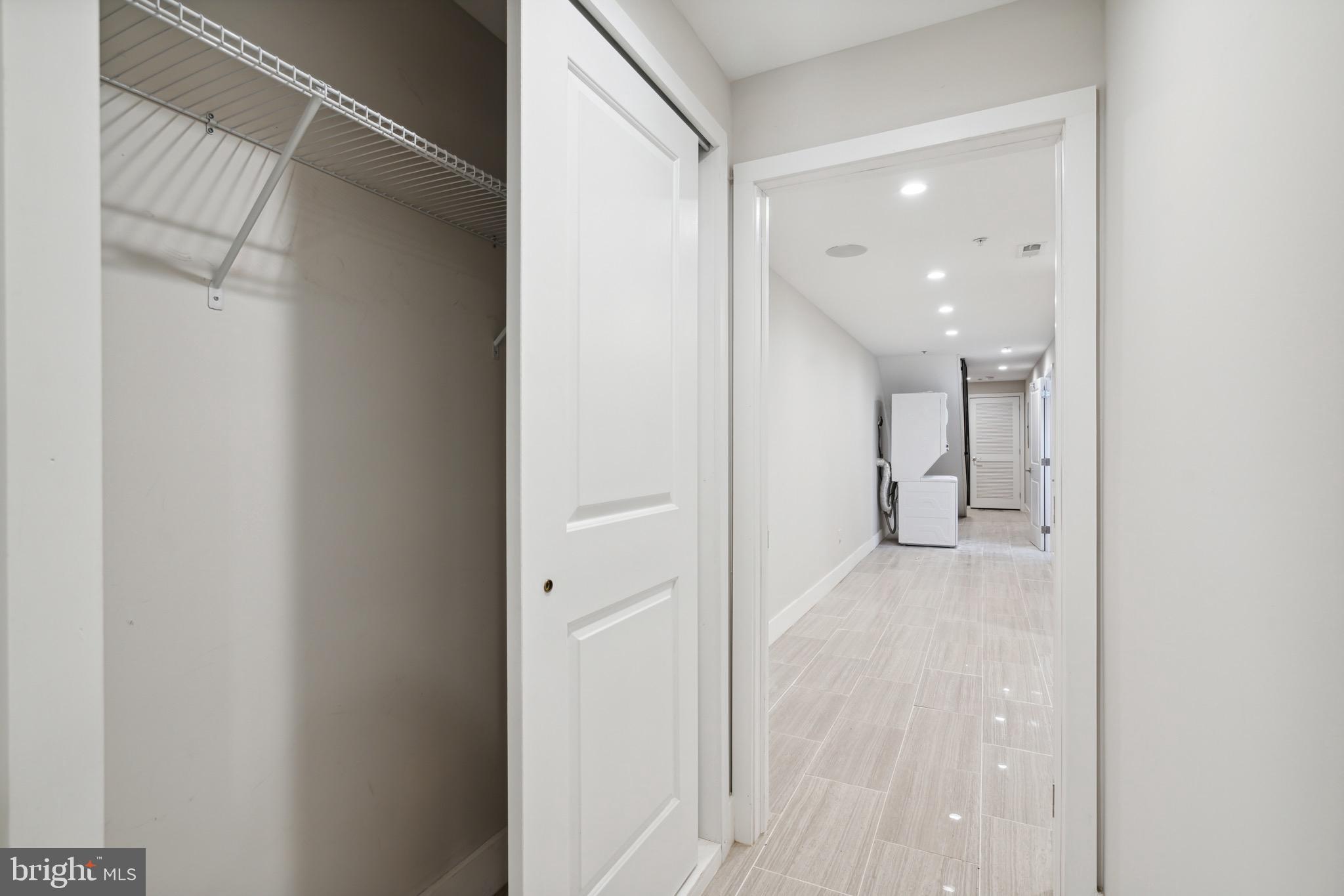 1005 N MARSHALL ST #1