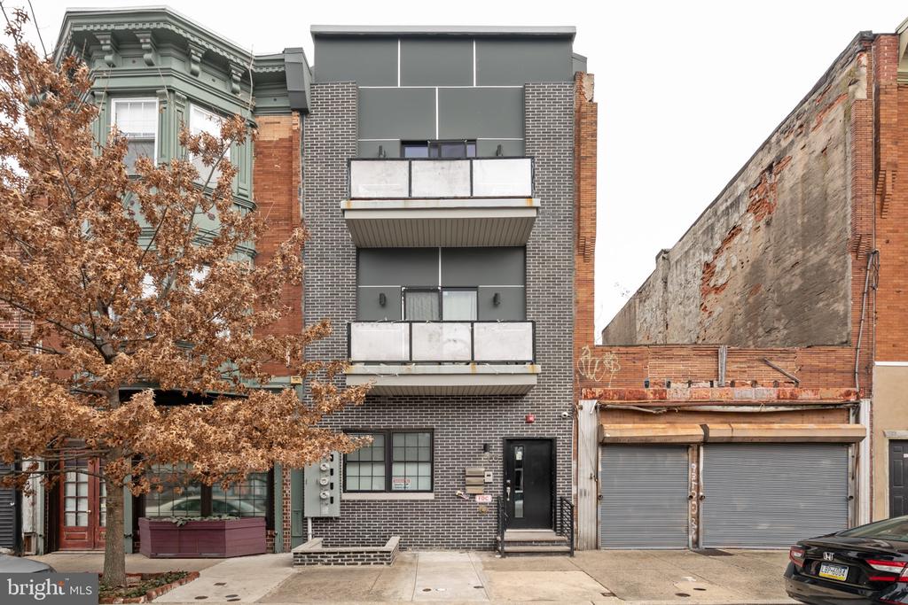 1005 N MARSHALL ST #1