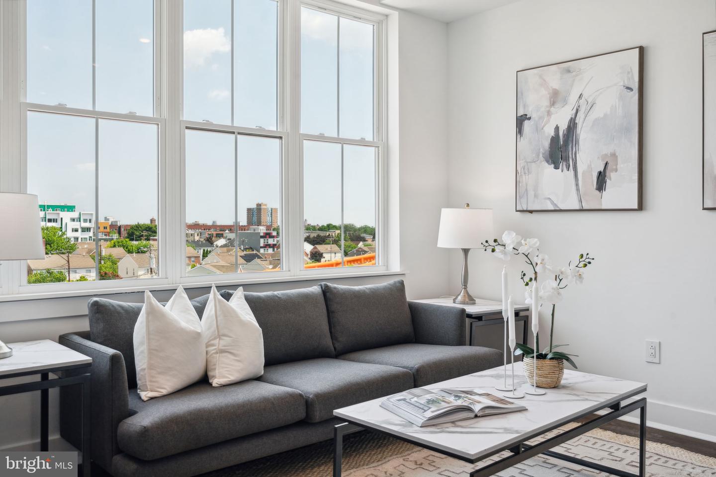 813 BROAD ST #ONE BEDROOM