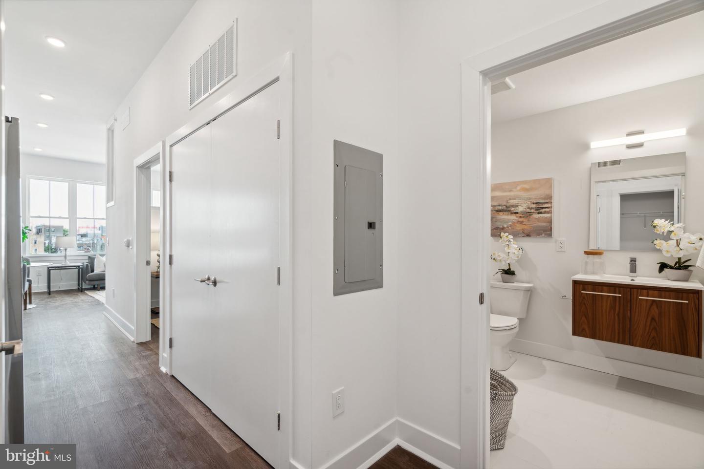 813 BROAD ST #ONE BEDROOM