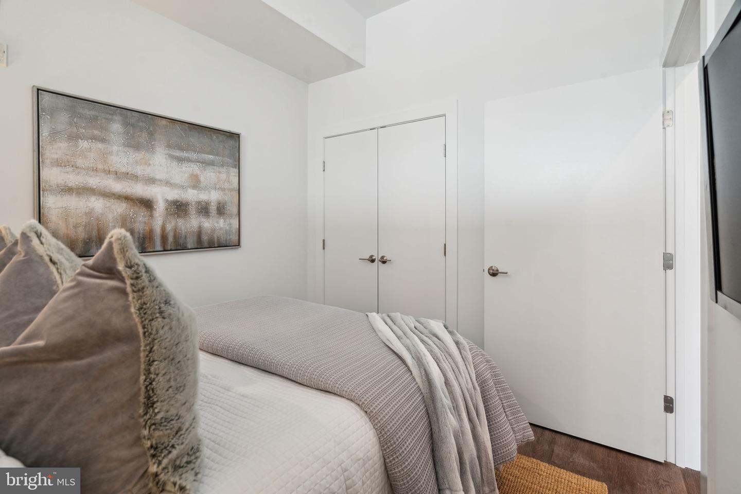 813 BROAD ST #ONE BEDROOM