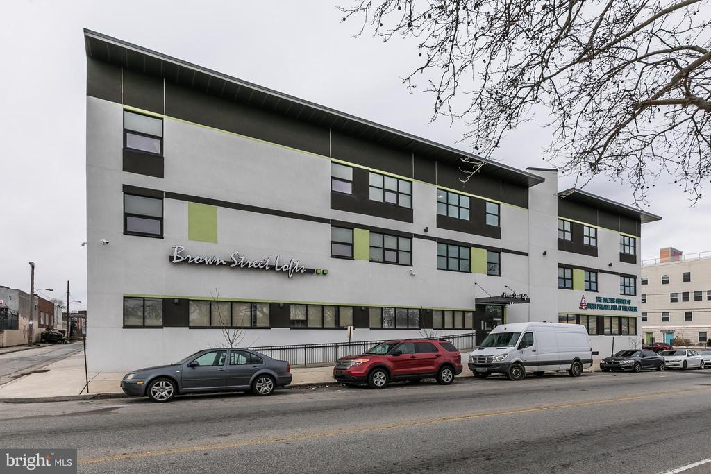 4800 BROWN ST #UNIT 305